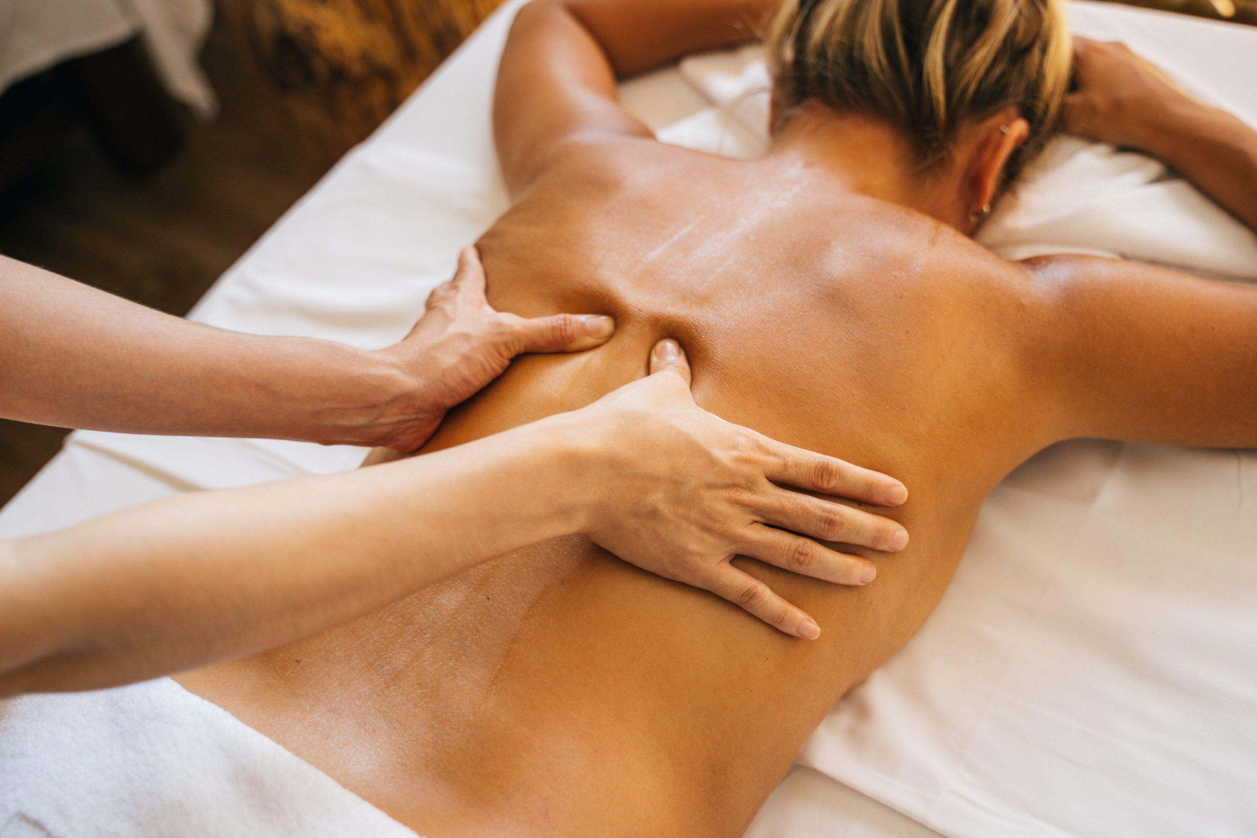 Exploring the Techniques and Advantages of Deep Tissue Therapy